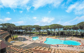 Nice apartment in Puntone w/ Outdoor swimming pool and 1 Bedrooms